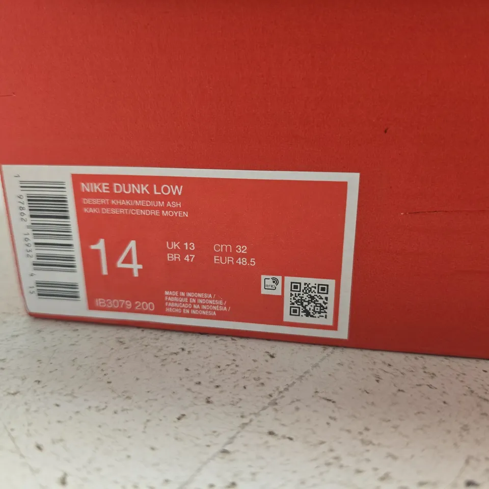 BOXED PAIR OF NIKE DUNK LOW DESERT TRAINERS – UK SIZE 13