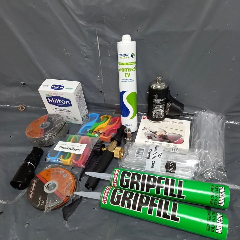 QUANTITY OF ASSORTED HOUSEHOLD ITEMS TO INCLUDE PLASTIC KNIFES, GRIPFILL AND LAUNDRY CLEANSER