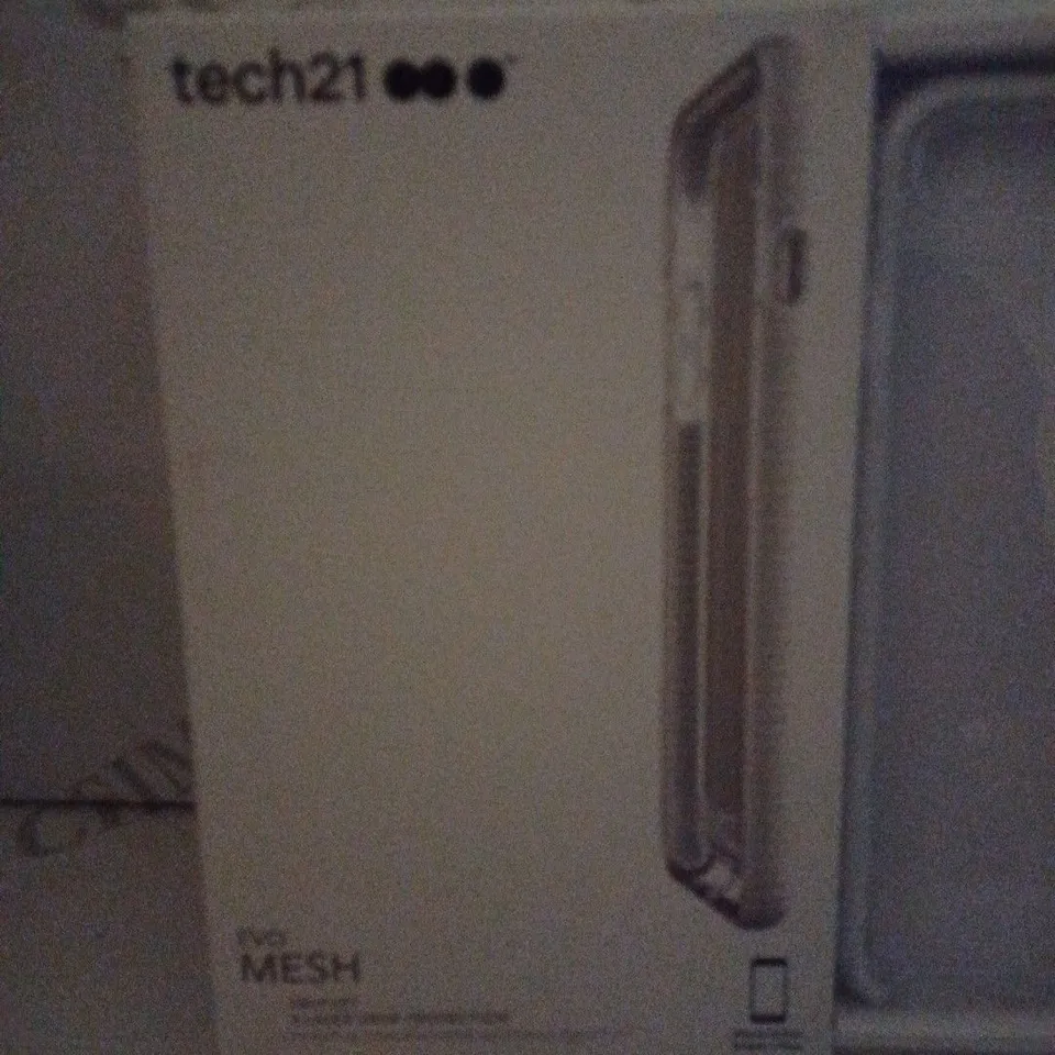 APPROXIMATELY 79 BRAND NEW BOXED TECH21  IPHONE 8 PLUS / 7 PLUS MAX PHONE CASE