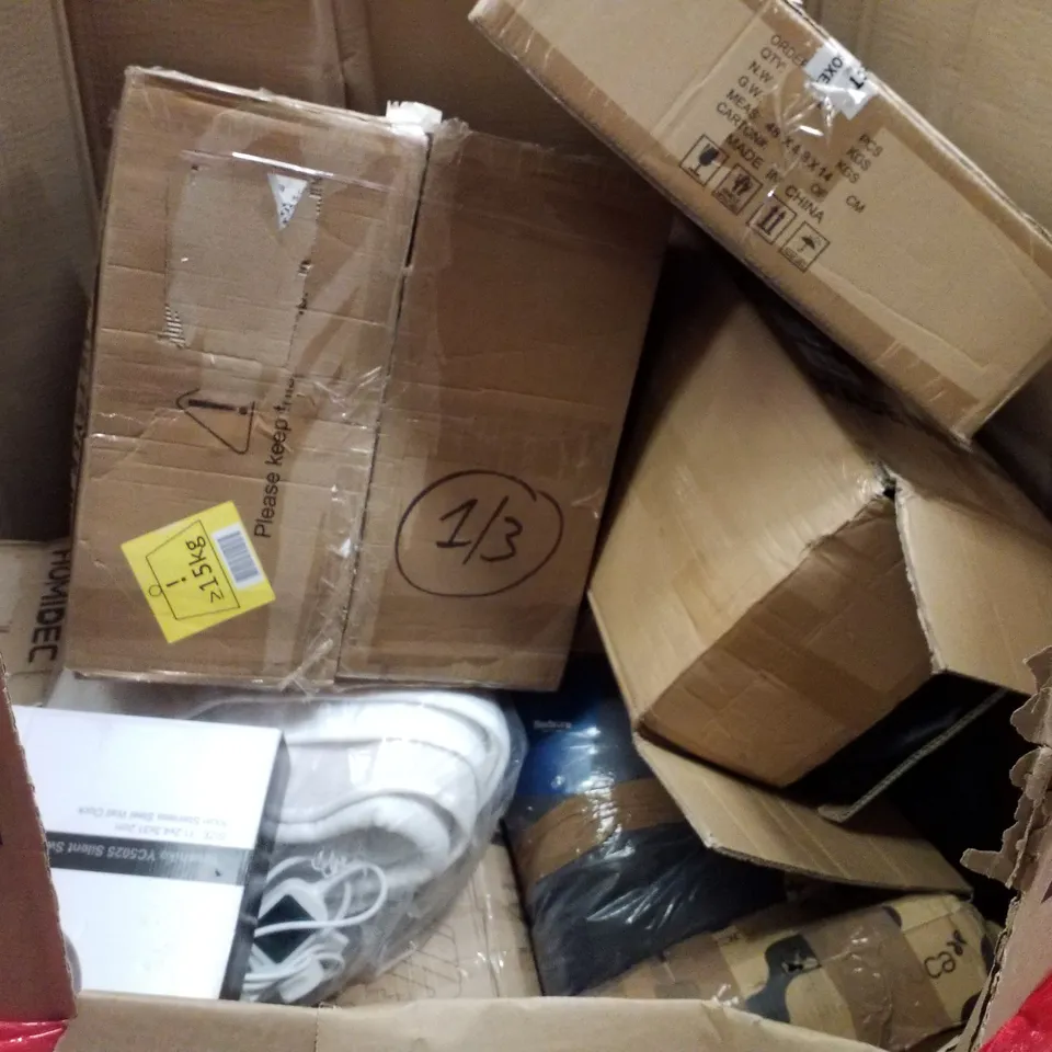 PALLET CONTAINING ASSORTED PRODUCTS INCLUDING OFFICE CHAIR, NESTING ROUND COFFEE TABLE, MICROWAVE OVEN, HEATED THROW & KING SIZE DUVET SET