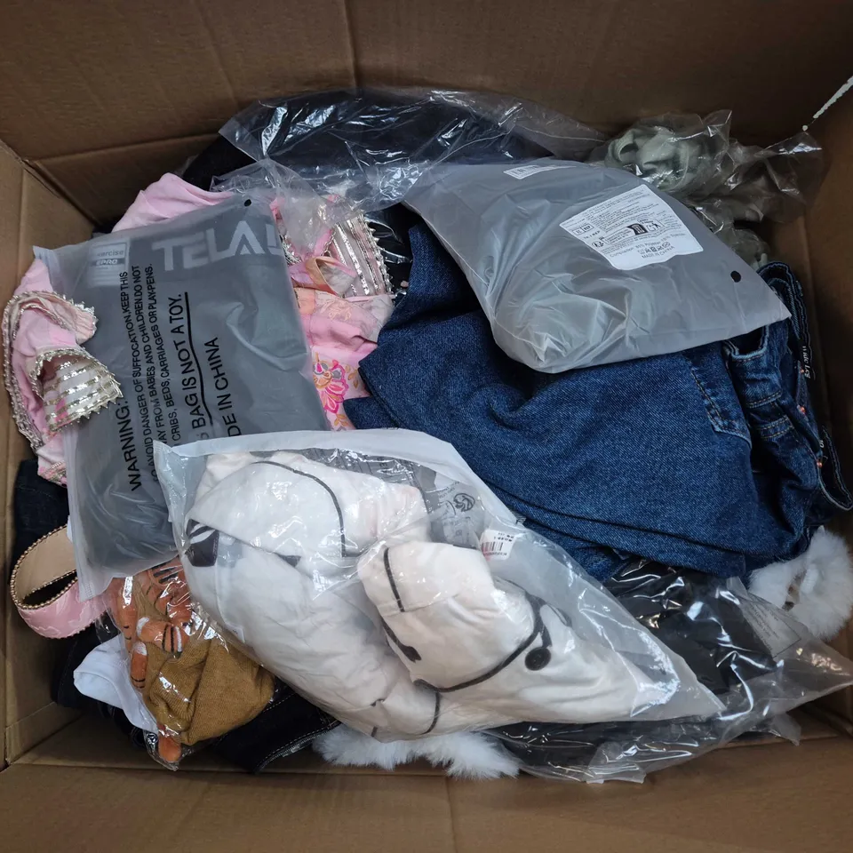 APPROXIMATELY 35 ASSORTED CLOTHING ITEMS IN VARIOUS SIZES, STYLES & COLOURS TO INCLUDE BRANDS SUCH AS MISS ME, F&F, SHEIN, ETC - COLLECTION ONLY