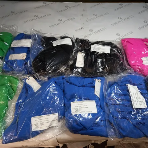 BAG OF APPROX 10 ASSORTED CLOTHING ITEMS TO INCLUDE - MAISON DE NIMES 
