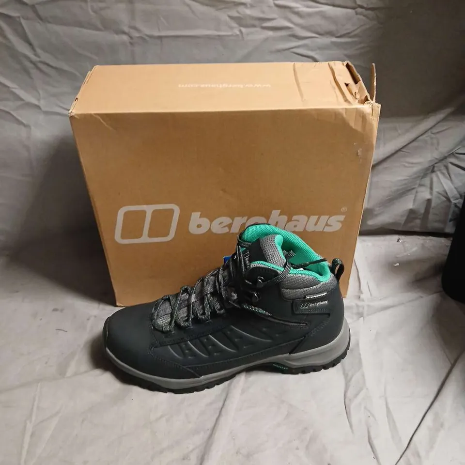BERGHAUS HIKING BOOTS – BLACK/GREY WITH TEAL LINING (BOXED) – SIZE UK 7