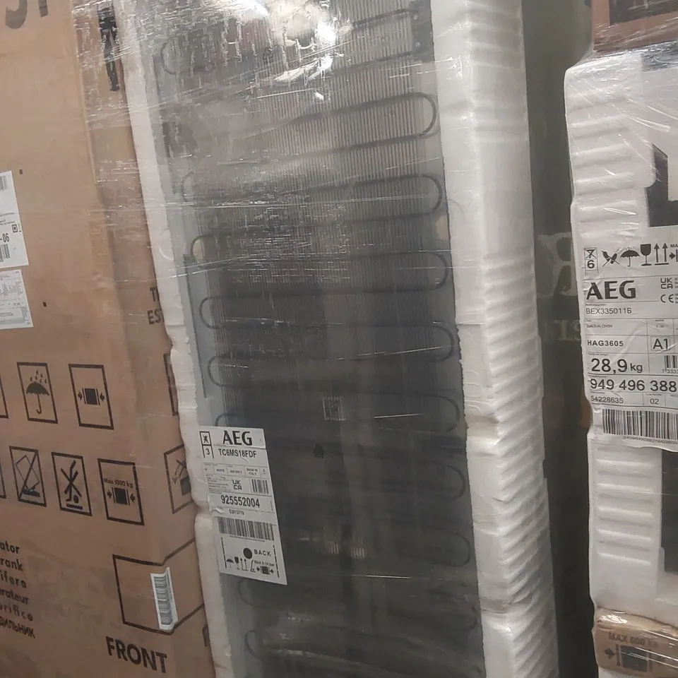 AEG TC6MS18FDF 6000 TWINTECH® INTEGRATED FROST FREE FRIDGE FREEZER 176.9 CM