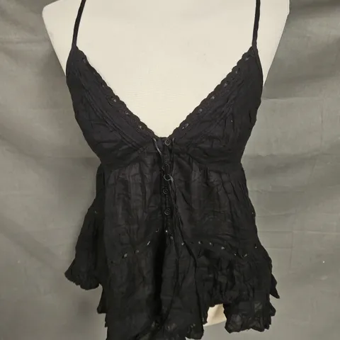 KIMCHI BLUE CAMI TOP IN BLACK SIZE L