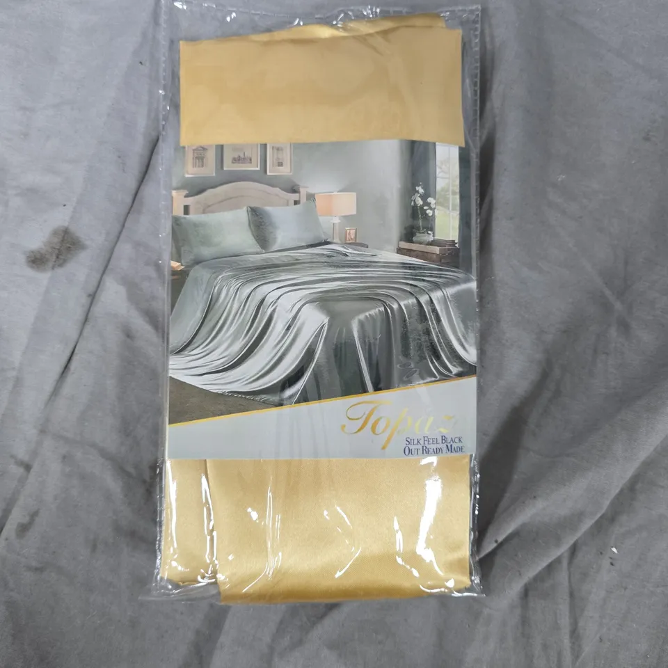 APPROXIMATELY 60 ASSORTED GOLD COLOUR PILLOW CASE PAIRS - COLLECTION ONLY