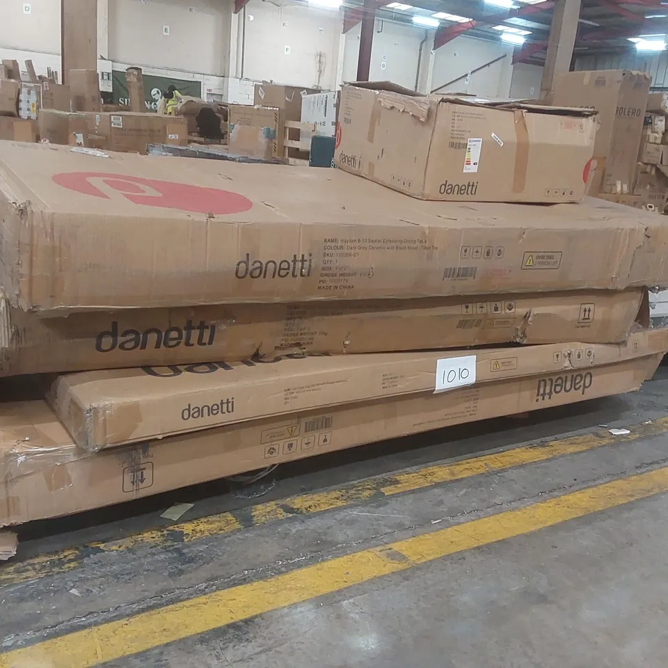 PALLET CONTAINING A LARGE QUANTITY OF ASSORTED DANETTI FURNITURE PARTS