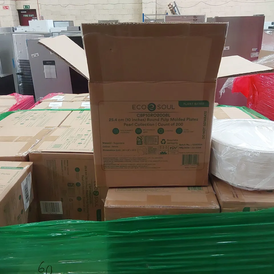 PALLET OF APPROXIMATELY 60 BOXES OF 200x 25.4CM (10") ROUND PULP MOLDED PLATES 