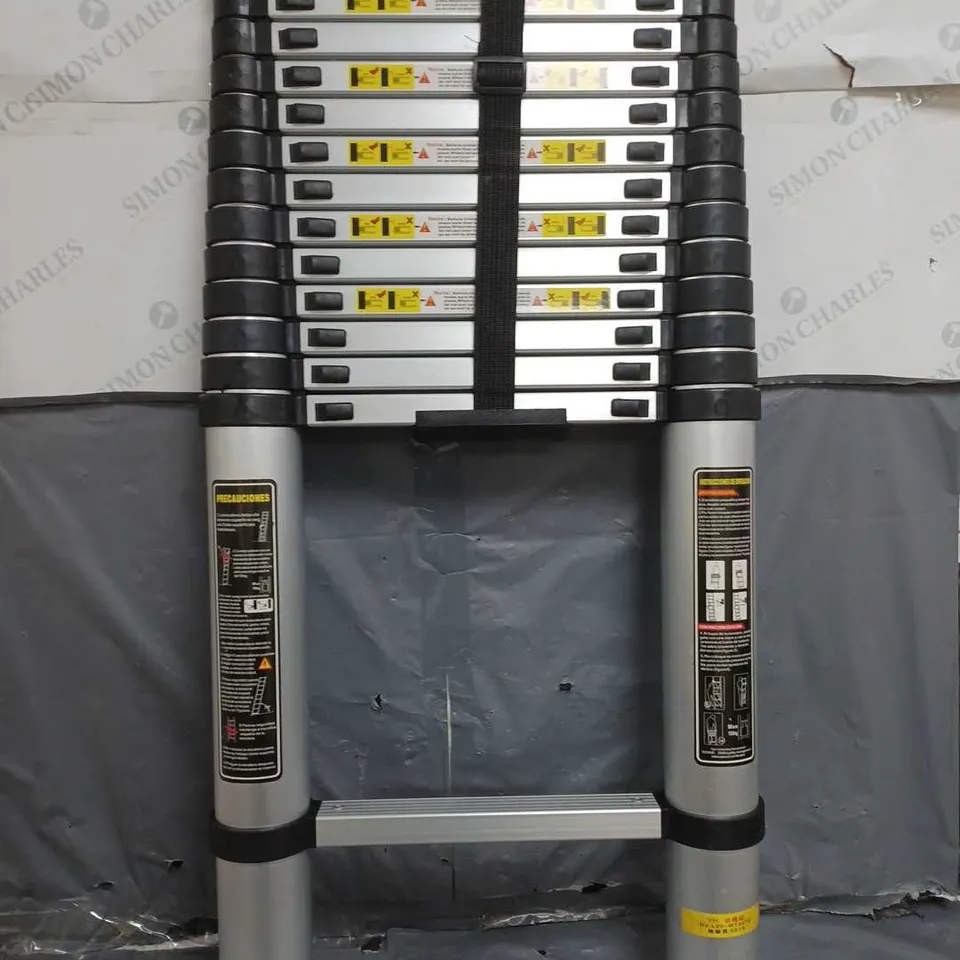 BOXED SINGLE SIDE TELESCOPIC LADDER (5.2M) - COLLECTION ONLY