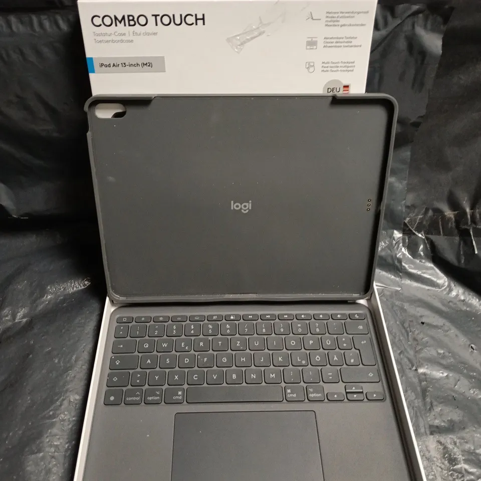 LOGI COMBO TOUCH KEYBOARD CASE FOR IPAD AIR (M2) – GREY (BOXED) - GERMAN KEYBOARD