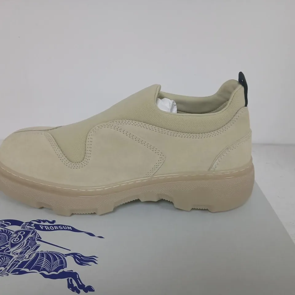 BURBERRY BEIGE LEATHER SLIP-ON SNEAKERS – UK 10 (EU 44)