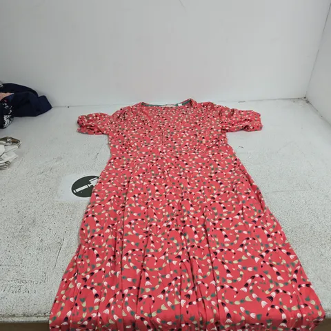 WHITE STUFF DRESS – UK 12 (EU 40, US 8) – PINK LEAF PRINT, SHORT SLEEVES
