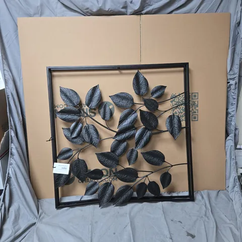 HOME 2 GARDEN SQUARE FLORAL WALL HANGING