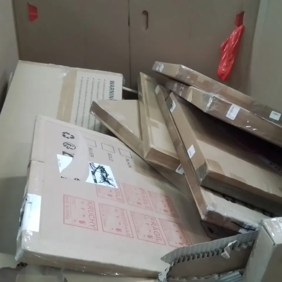 PALLET OF ASSORTED HOUSEHOLD GOODS AND PRODUCTS TO INCLUDE;PUZZLE ACCESSORIES,VANITY MIRROR,PHOTO FRAME