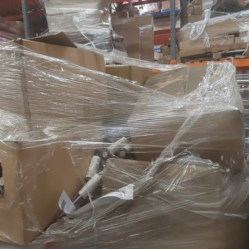 PALLET CONTAINING A VERY LARGE QUANTITY OF ASSORTED BEAUTY RELATED PRODUCTS INCLUDING: LUXURY BRUSH SETS, EYESHADOW PALETTES, HAIR SPRAY ECT