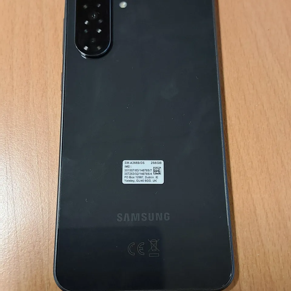 BOXED SAMSUNG GALAXY A36 5G 256GB IN BLACK - SM-A366B