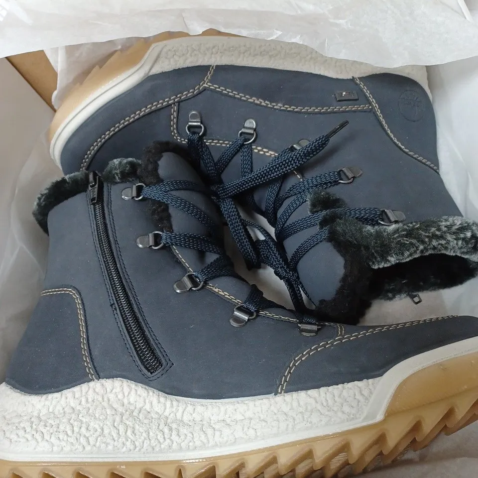 BOXED RIEKER WATER RESISTANT WARM HIKER BOOTS, NAVY - SIZE 7.5