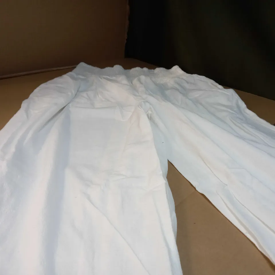 DESIGNER WHITE CHEESECLOTH STYLE WIDE LEG TROUSERS - XL