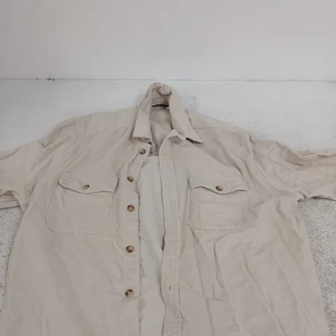 ASOS DESIGN BEIGE CORDUROY SHIRT/JACKET – BUTTON FRONT, CHEST POCKETS SIZE XL