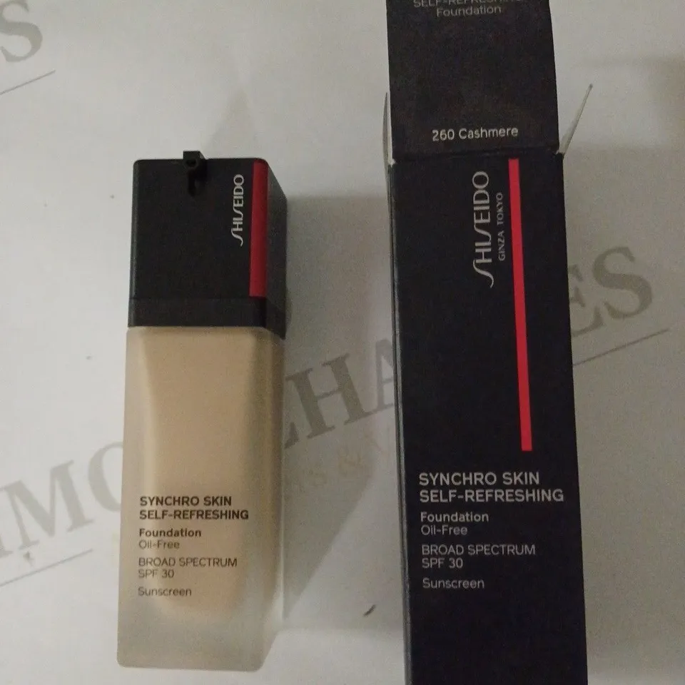SHISEIDO SYNCHRO SKIN SELF-REFRESHING FOUNDATION, 260 CASHMERE (1.0 OZ / 30 ML)