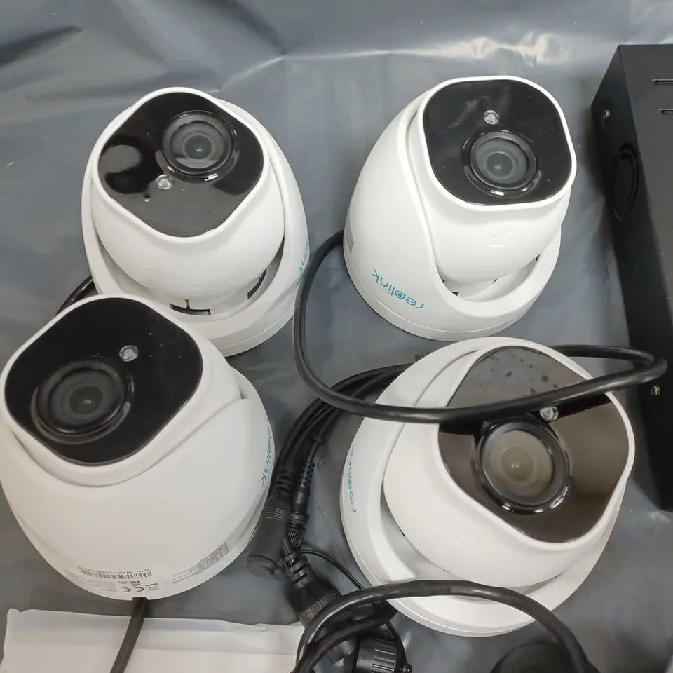 REALINK 4K+ UHD NVR POE AI DOME CAMERA SET