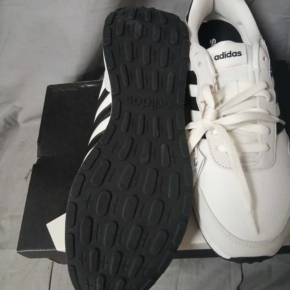 ADIDAS RUN 60S 4.0 WHITE TRAINERS – UK 9.5 (US 10) – BOXED
