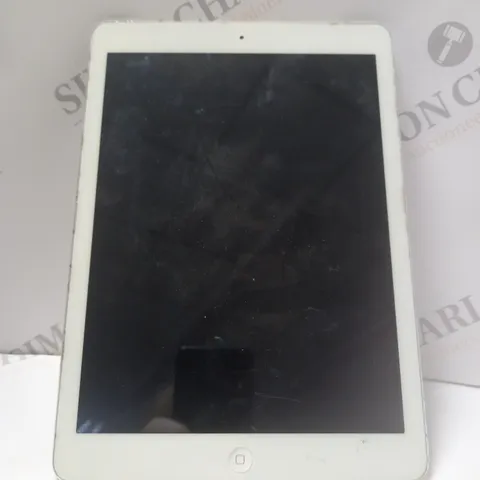 APPLE IPAD A1475 - WHITE/SILVER