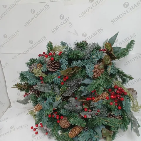 DESIGNER PRE-LIT RED BERRY CHRISTMAS WREATH - 80 CM