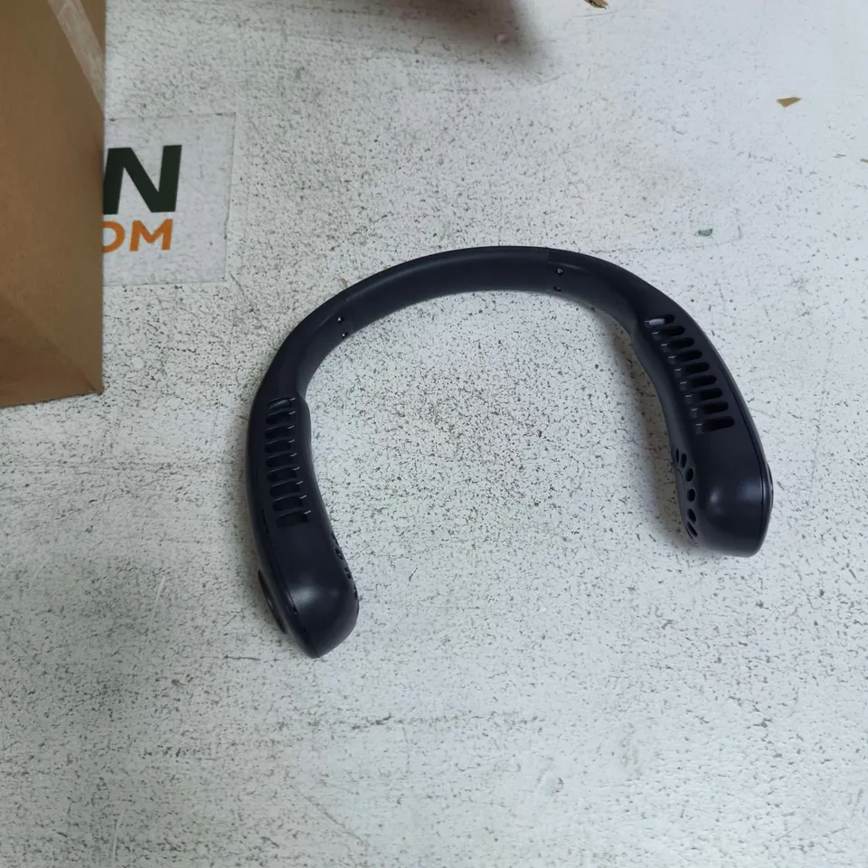 BOX OF APPROXIMATELY 12 ASSORTED TECH TO INCLUDE: NECK FAN