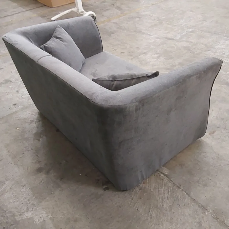 DESIGNER SMALL 2 SEATER FABRIC UPHOLSTERED SOFA