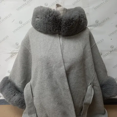FRANK USHER CAPE IN DOVE GREY ONE SIZE 
