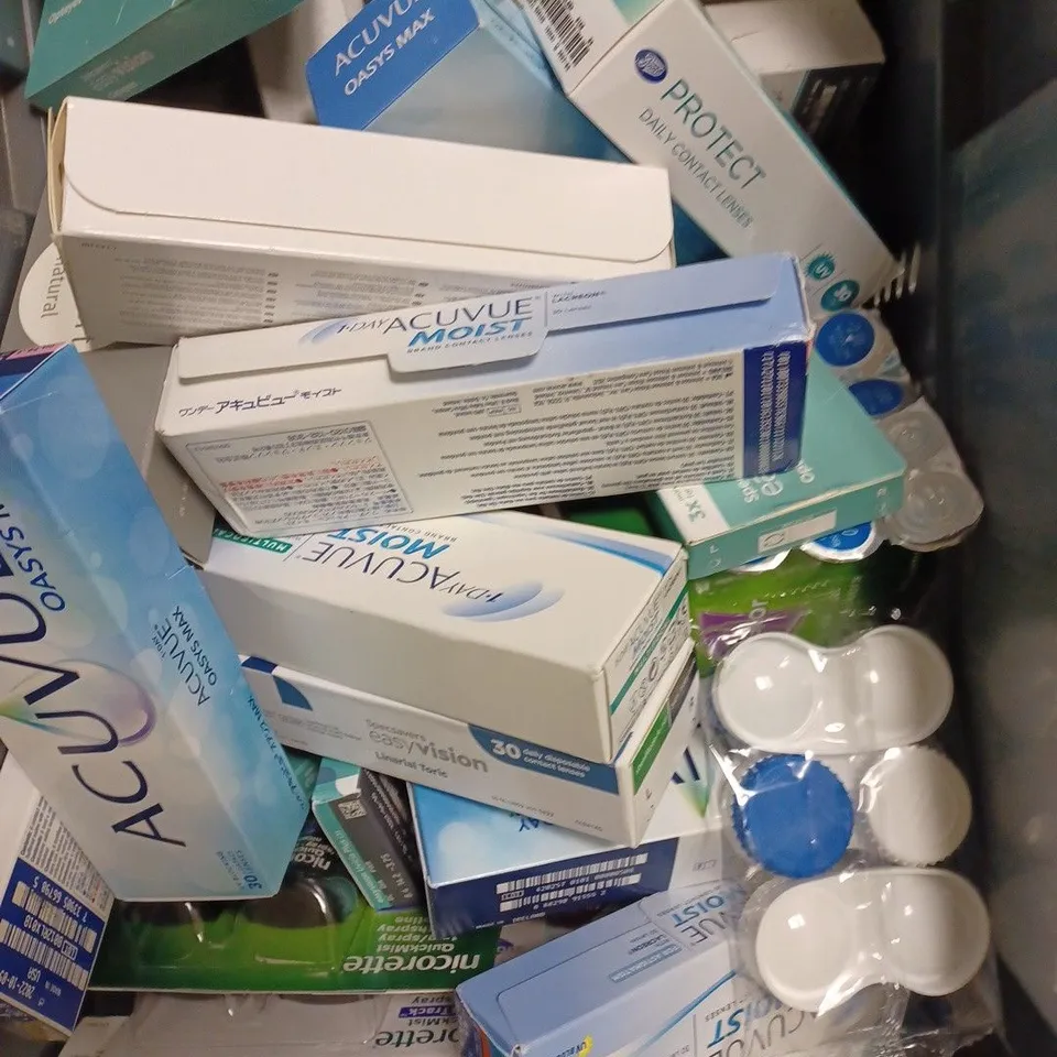 BOX OF APPROXIMATELY 30 ASSORTED HEALTH & EYECARE PRODUCTS TO INCLUDE NICORETTE MOUTHSPRAY, CONTACT LENSES, CONTACT CASES ETC