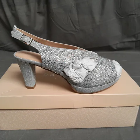 BOXED PAIR OF PARADOX NOELLA WIDE FIT HEELS SIZE EU 38