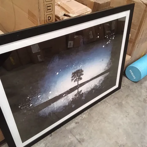 TREE WALL PICTURE 