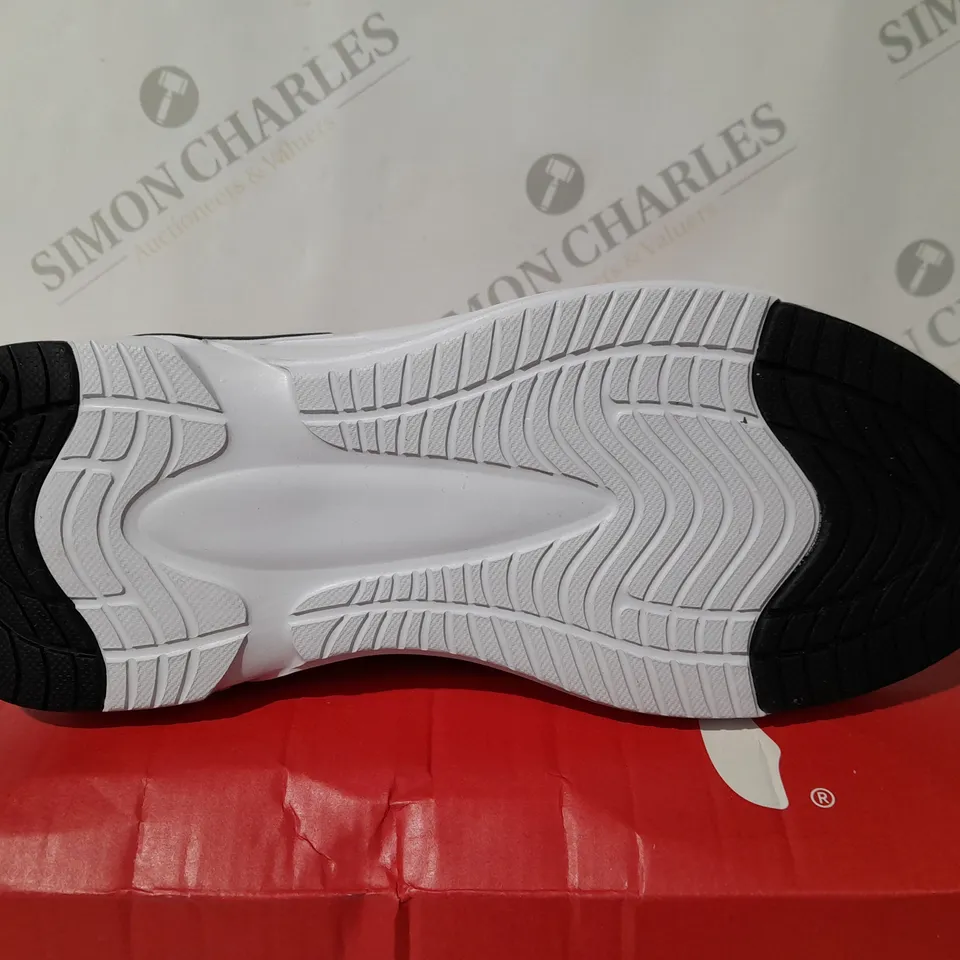 PUMA SOFTRIDE PREMIER SLIP ON - SIZE 8