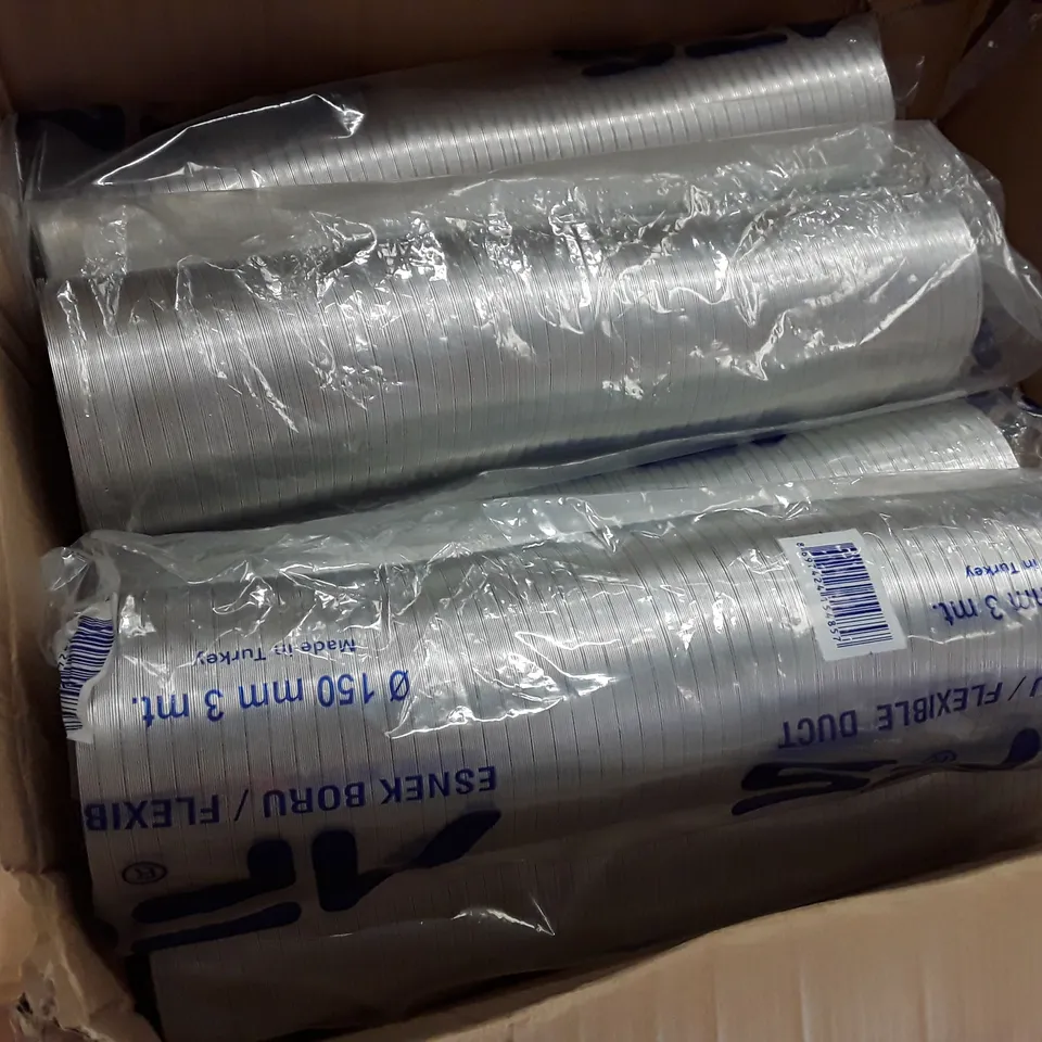 BOX CONTAINING 5 AFS FLEXIBLE DUCTS 