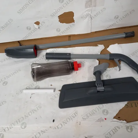 ADDIS SPRAY MOP WITH MICTOFIBRE FLAT HEAD