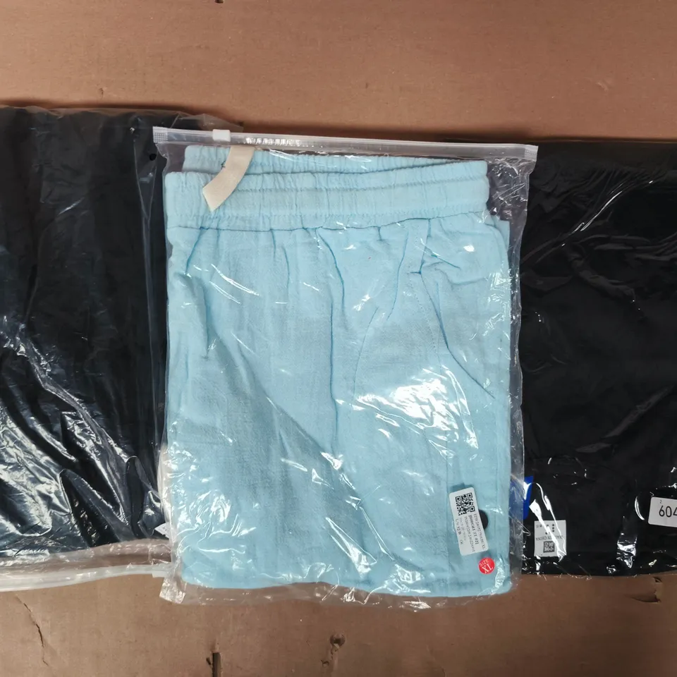 APPROXIMATELY 20 ASSORTED CLOTHING AND FASHION PRODUCTS IN VARIOUS STYLES AND SIZES - COLLECTION ONLY