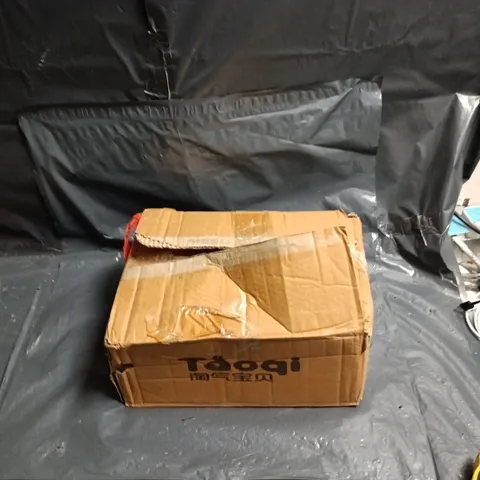 BOX OF APPROXIMATELY 10 WIDE NIPPLE BABY BOTTLE TOPS