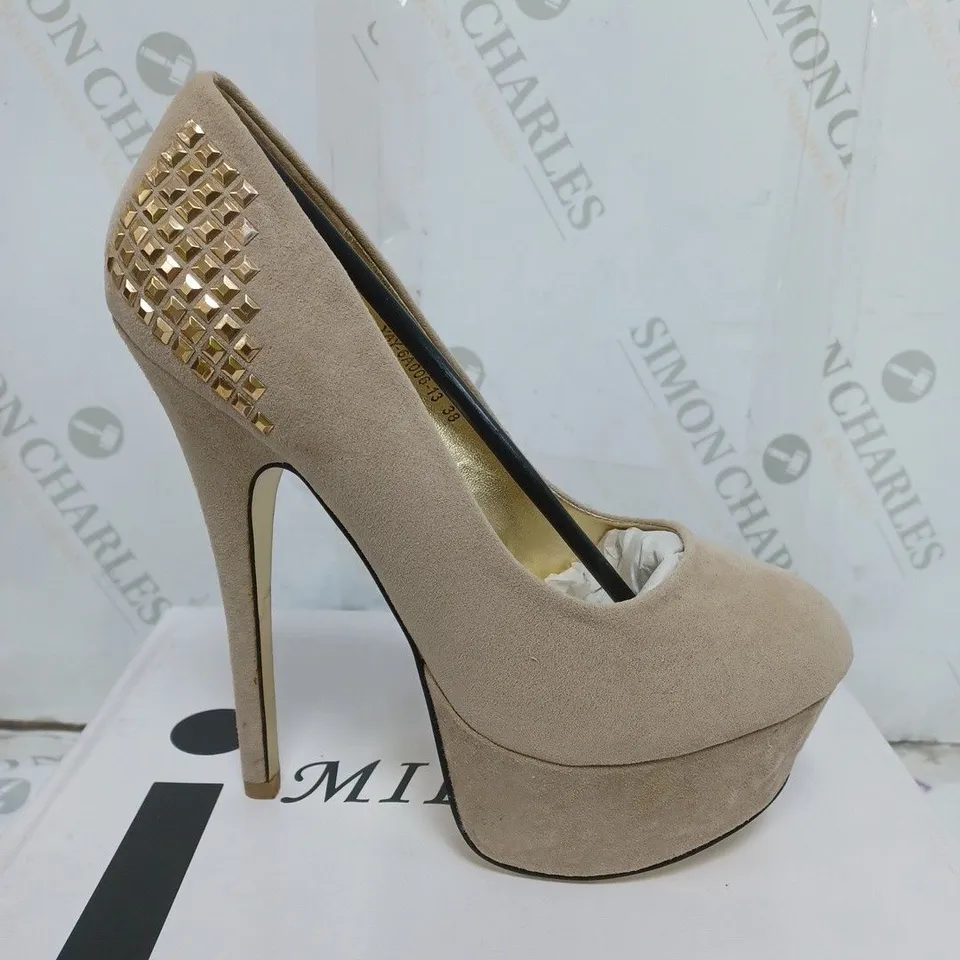 BOX OF 12 MILAYA KHAKI & beige HEELS SIZES VARY   