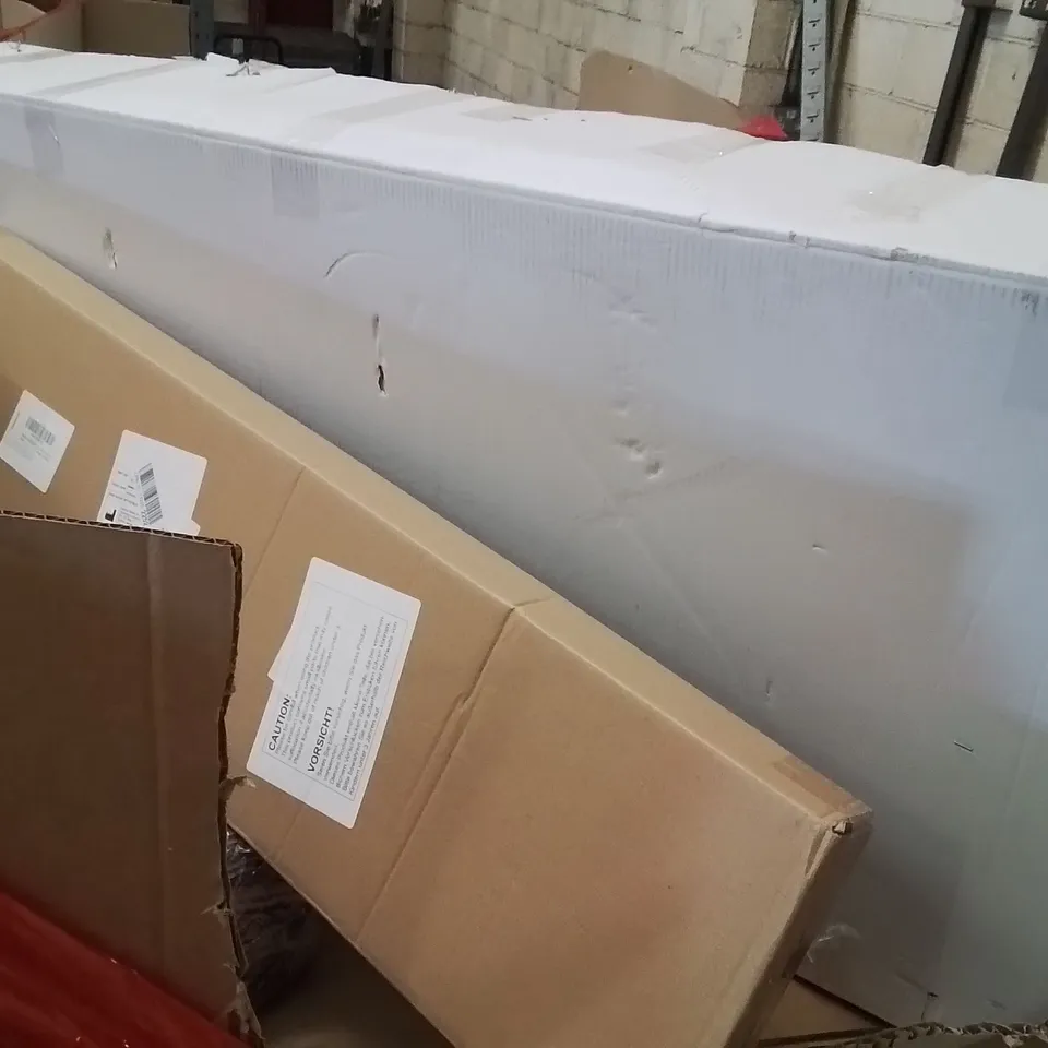 PALLET OF ASSORTED HOUSEHOLD GOODS AND PRODUCTS TO INCLUDE;PET CARRIER,CHRISTMAS WRAPPING FILM