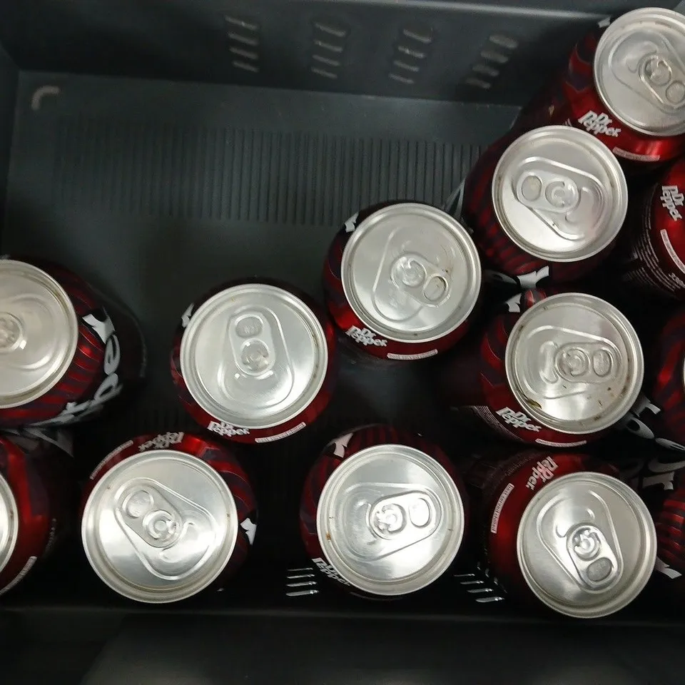 APPROXIMATELY 10 ASSORTED FOOD AND DRINK ITEMS TO INCLUDE DR PEPPER, AND BROWN SUGAR REPLACEMENT