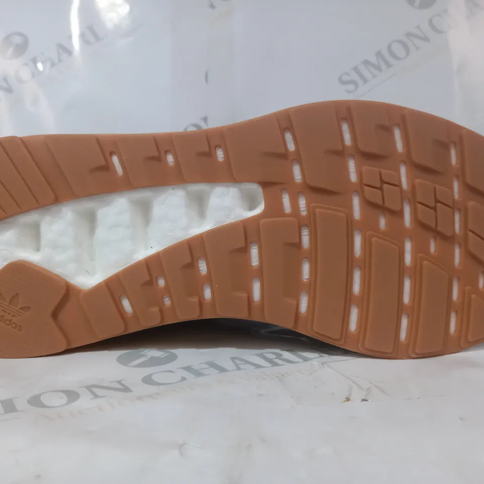 BOXED PAIR OF ADIDAS ZX 2K BOOST SHOES IN NAVY UK SIZE 9.5