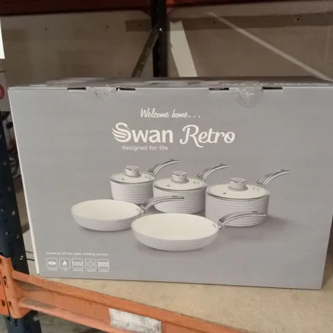 BOXED SWAN RETRO PAN SET