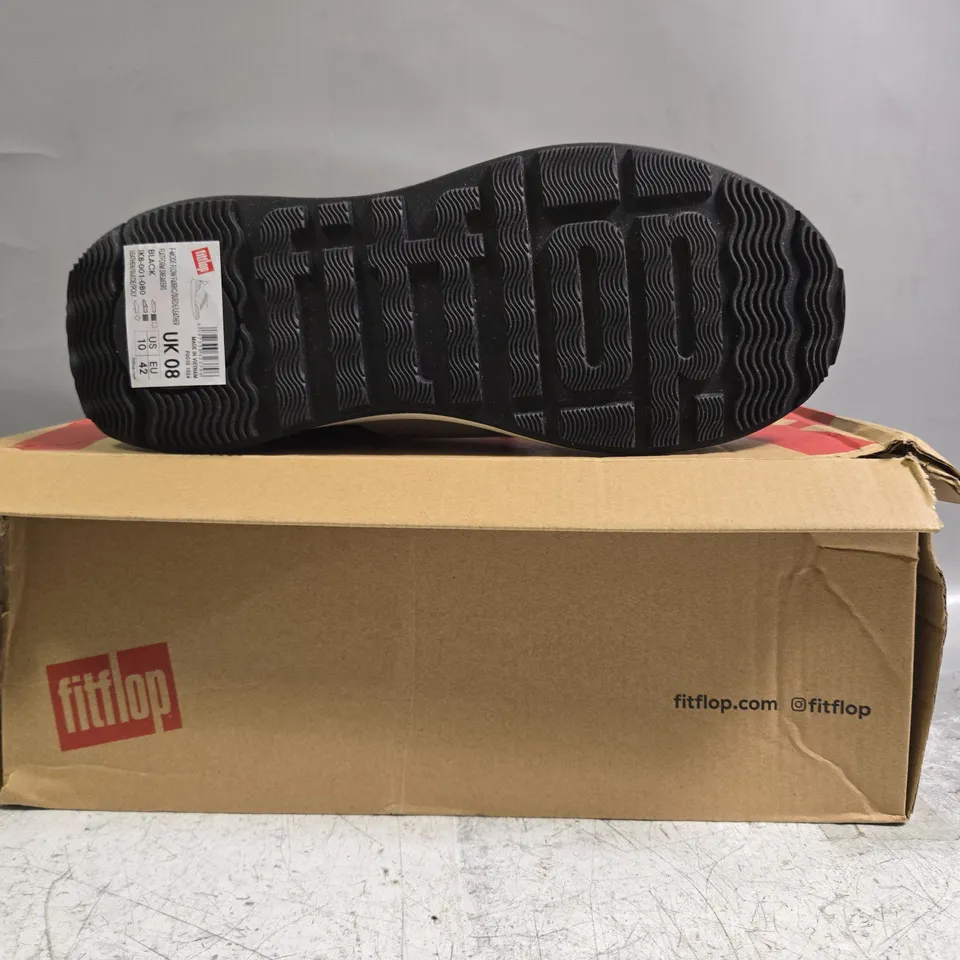 BOXED PAIR OF FITFLOP FLATFORM SNEAKERS IN BLACK/WHITE SIZE UK 8