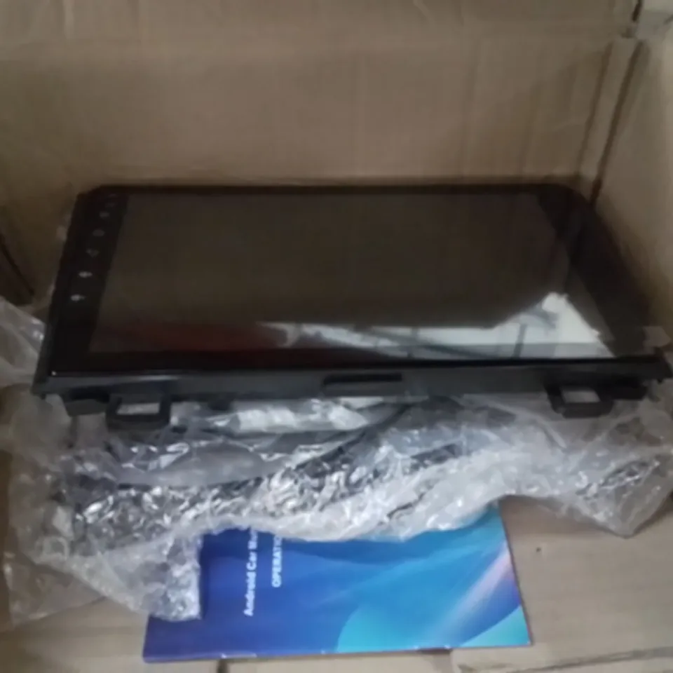 BOXED ANDROID MULTIMEDIA CAR INTERFACE 