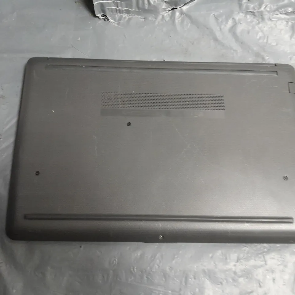 UNBOXED HP 255 G7 AMD RYZEN 3 LAPTOP