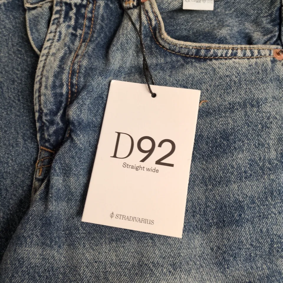 STRADIVARIUS D92 STRAIGHT WIDE JEANS – UK 10 (EU 38)