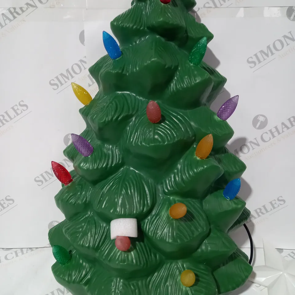 BOXED MR CHRISTMAS INDOOR OUTDOOR MOLDED CHRISTMAS TREE