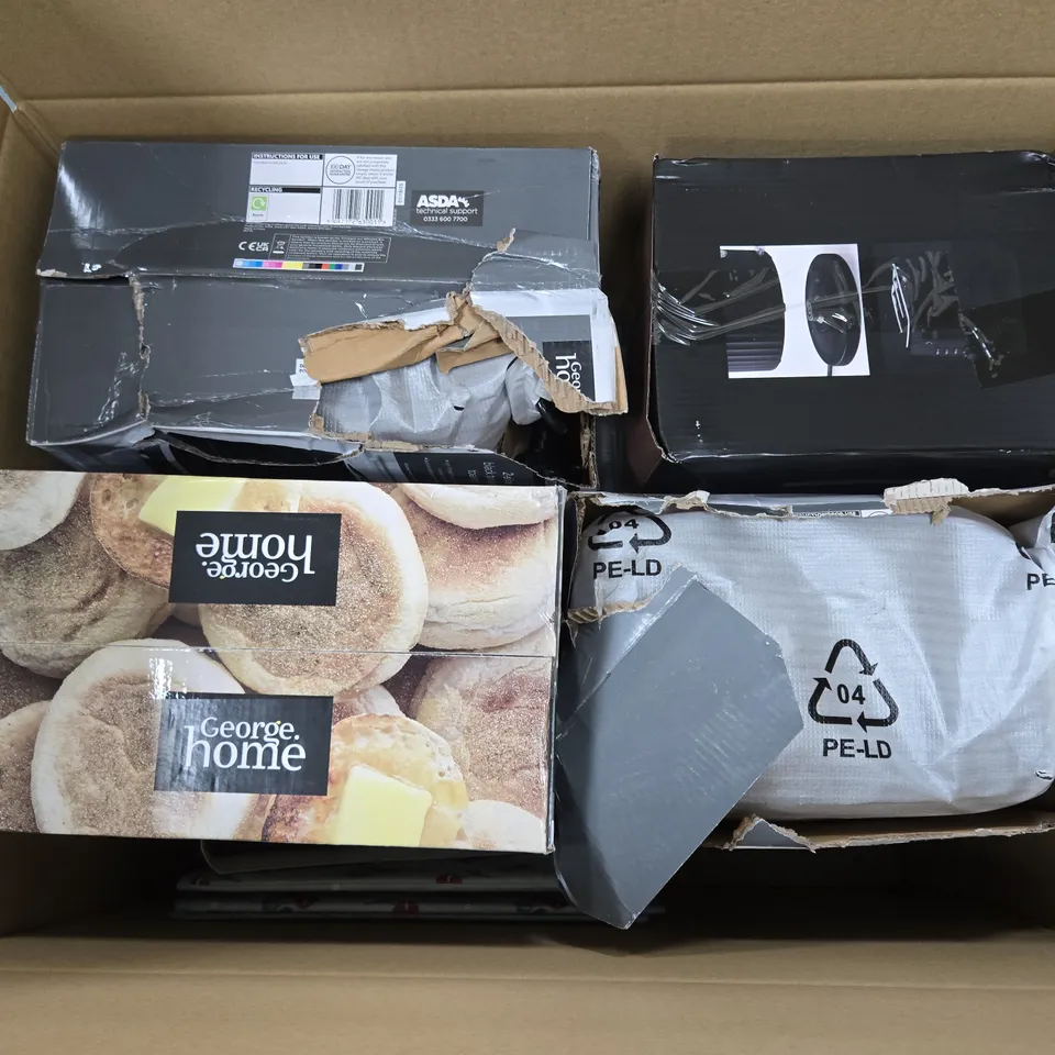 BOX OF APPROXIMATELY 8 ASSORTED HOMEWARE ITEMS TO INCLUDE STORAGE BOX, TOASTERS, AND KETTLES ETC - COLLECTION ONLY